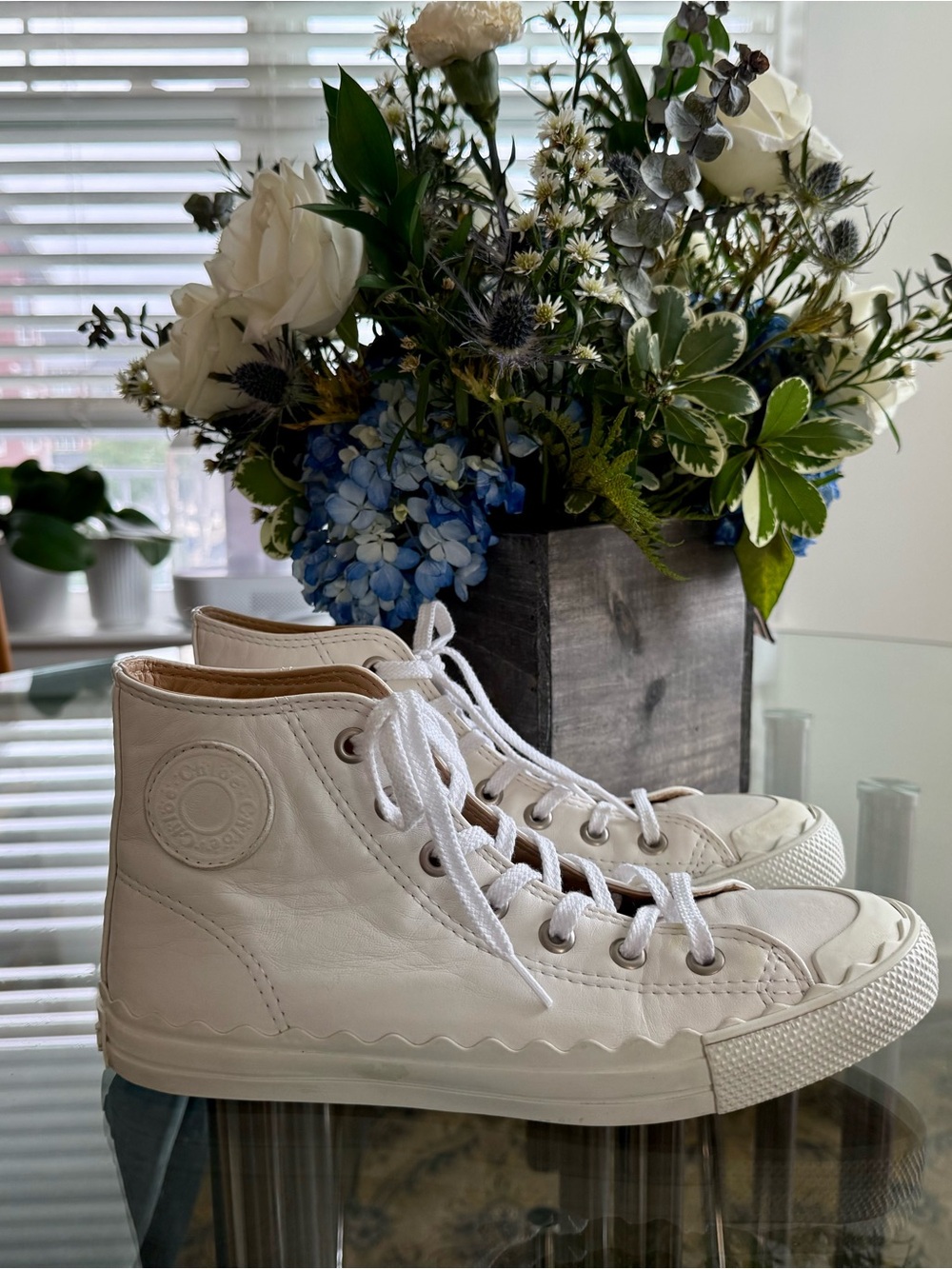 Chloé Off-White High-Top Leather Sneakers - US 9 - EUC